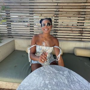 Meet your Posher, Taylor